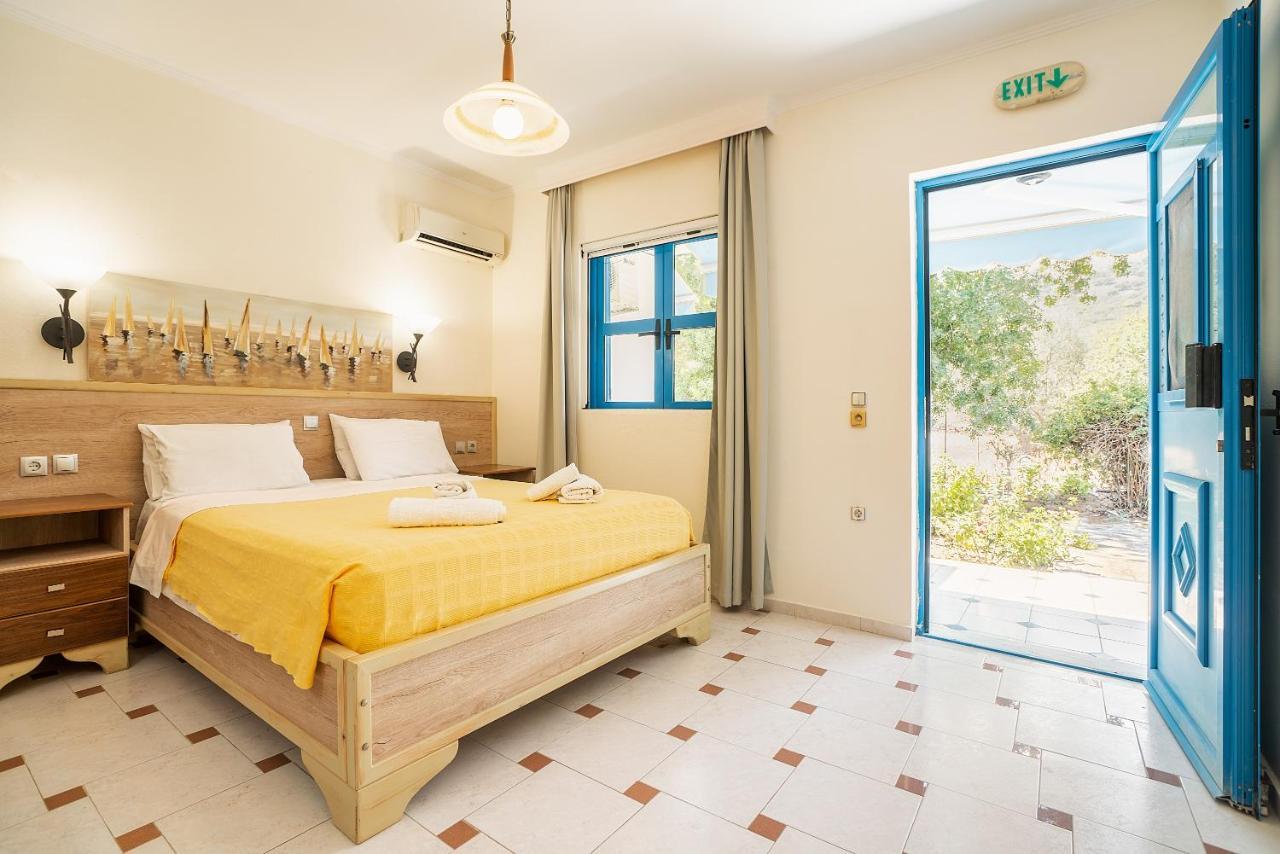 Livadia Beach Suite Exteriör bild